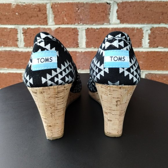 Toms Women's Stella Wedges Sandals Peep Toe Black Silver Aztec Cork Size 8 - Picture 4 of 10